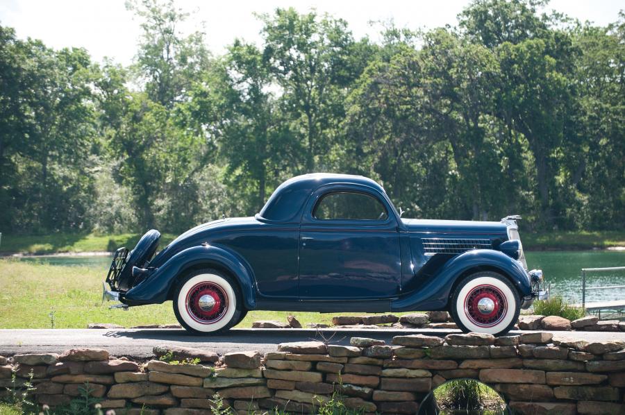  Ford DeLuxe 3-Window Coupe 1935 года  (фото 41 из 50)